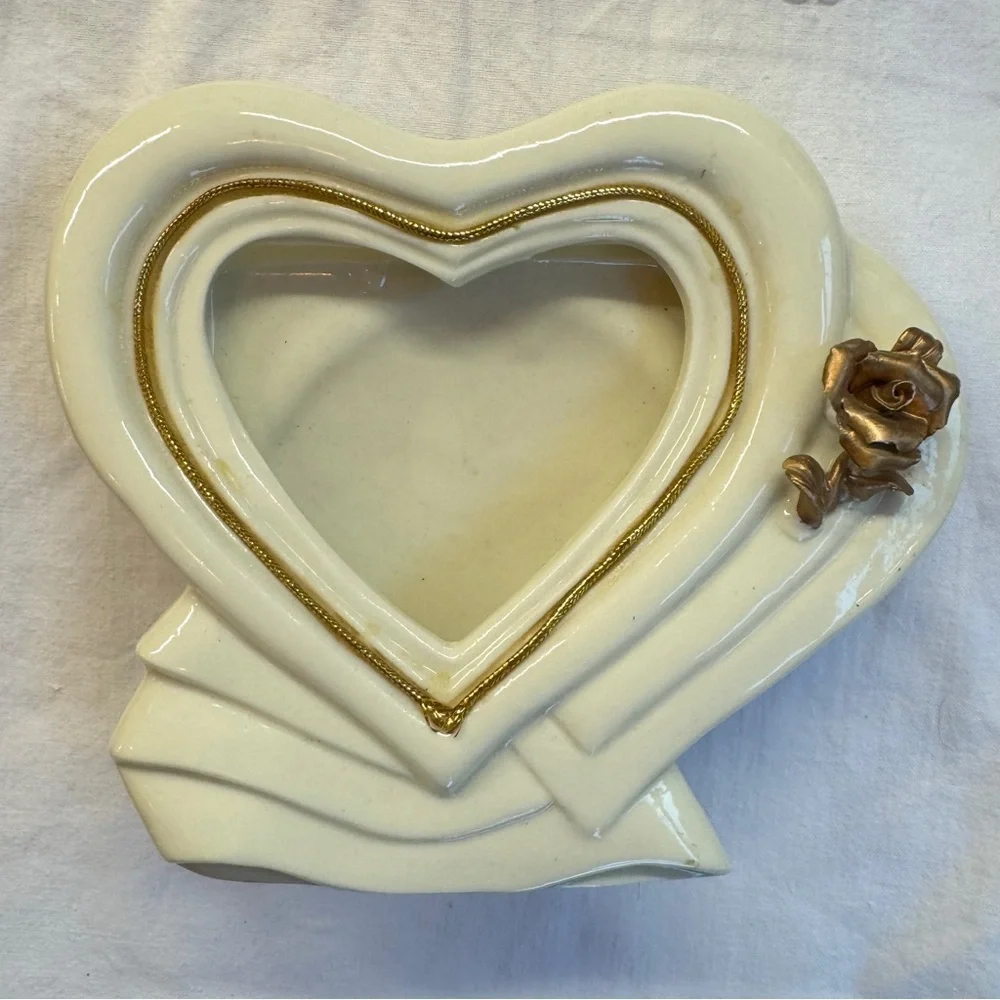 White Open Heart Porcelain Picture Frame